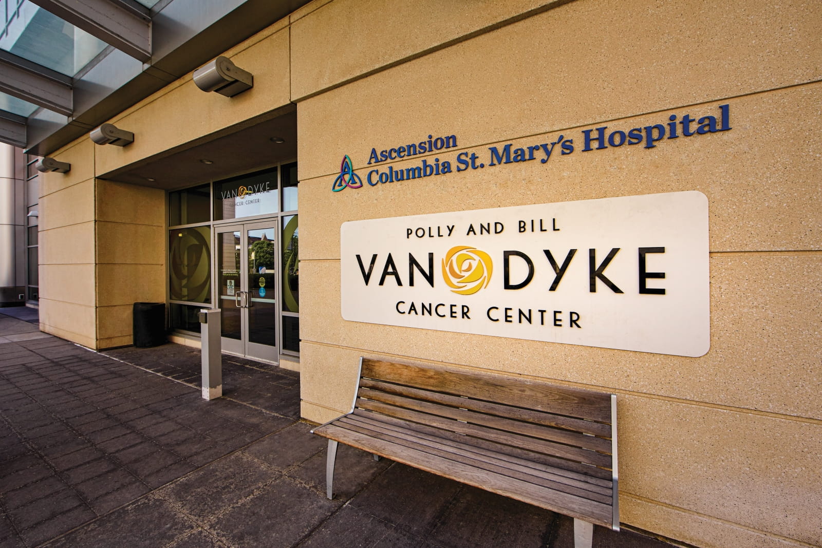 Polly and Bill Van Dyke Cancer Center - Ascension Columbia St. Mary's