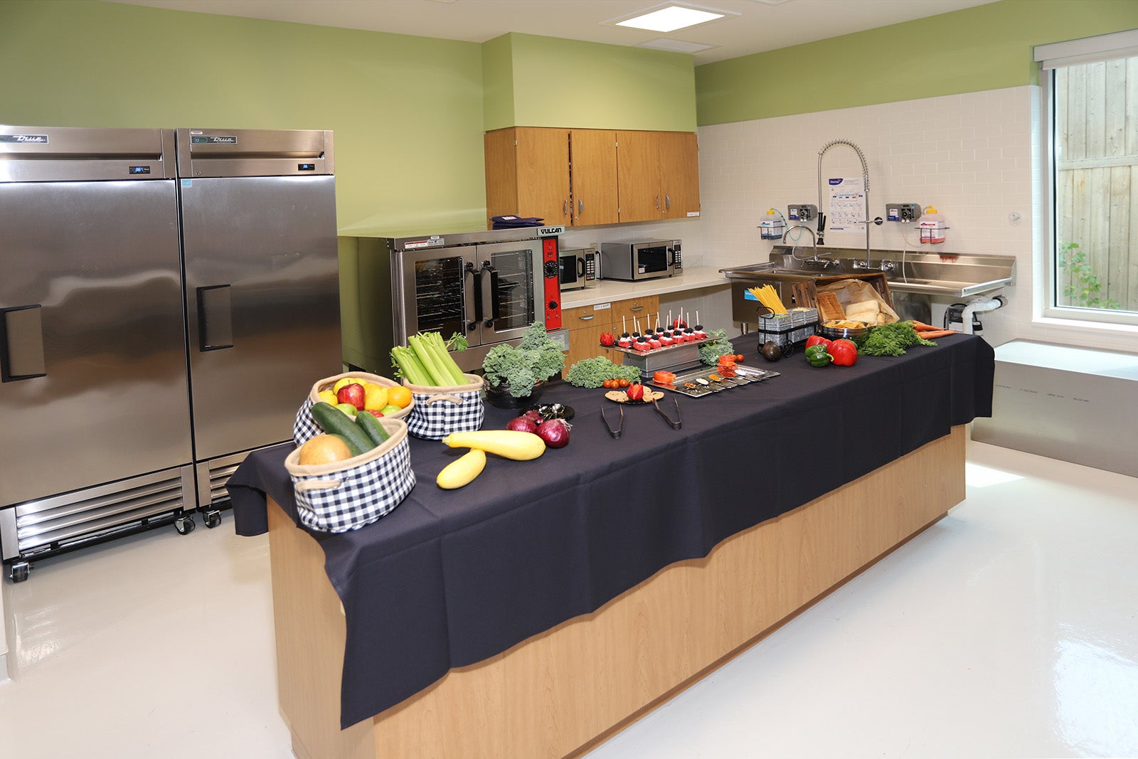 Ascension Alexian Brothers Behavioral Health Hospital demonstration kitchen