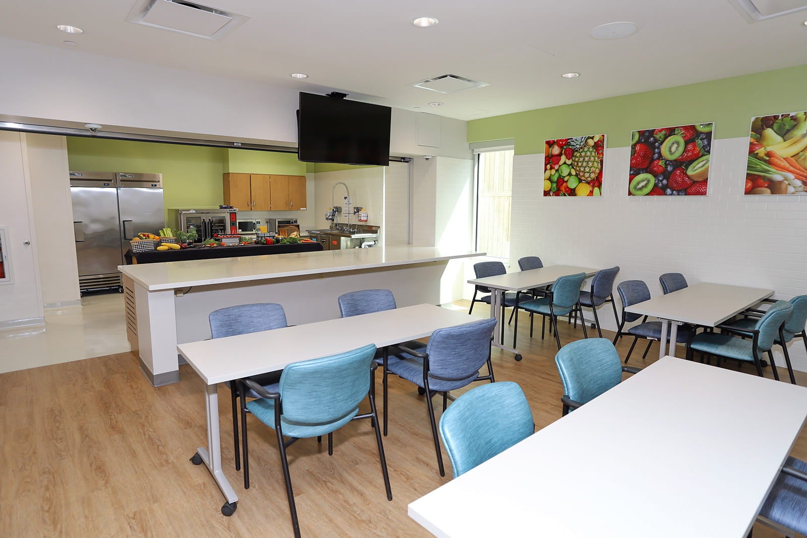 Ascension Alexian Brothers Behavioral Health Hospital demonstration kitchen