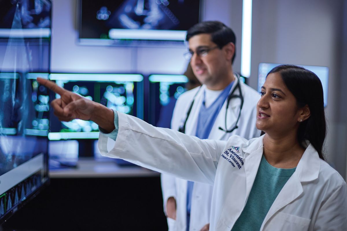 St. Vincent providers looking at x-ray images