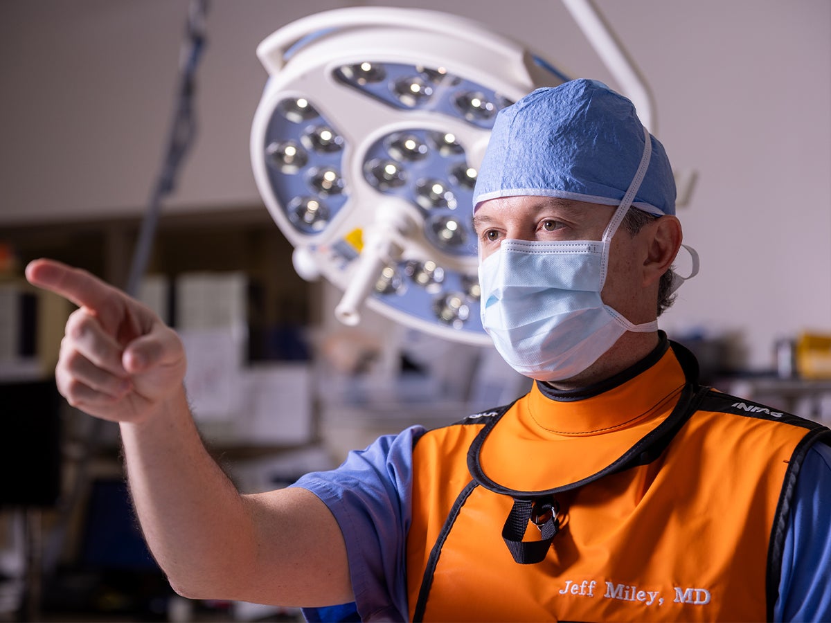 Neurosurgeon in surgery at Ascension Medical Group Seton Neurosurgery in Austin, Texas.