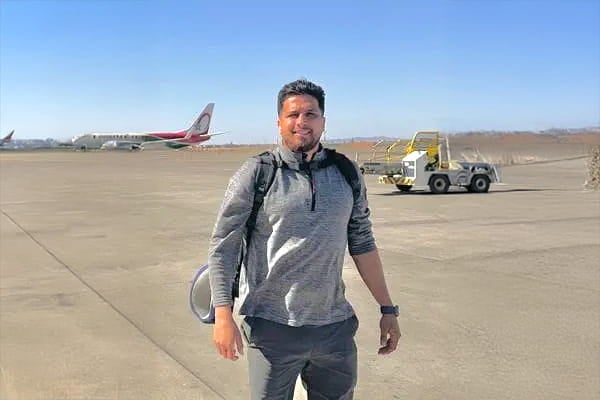 Abraham at the airport